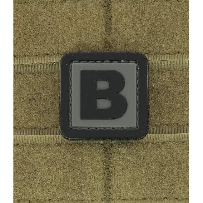 Patch 3D en PVC lettre B - 101 Inc
