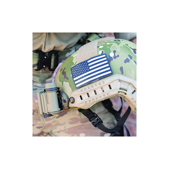 Lampe Sidewinder Compact II militaire avec clip de casque/piles coyote - Streamlight