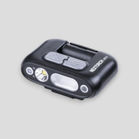 Lámpara táctica recargable con fijación de clip UT31 (220 lúmenes) - Nextorch