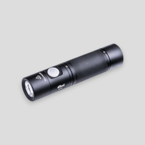 Linterna táctica recargable compacta ED10 (1,400 lúmenes) - Nextorch