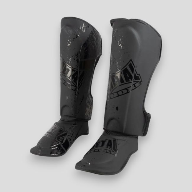 SCHEENBEEN + VOET BESCHERMING BLADE - METAL BOXE