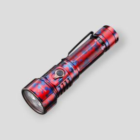 Torcia multicolore ad alte prestazioni LD36R (3.600 lumen) - Camo Fiamma - Fenix