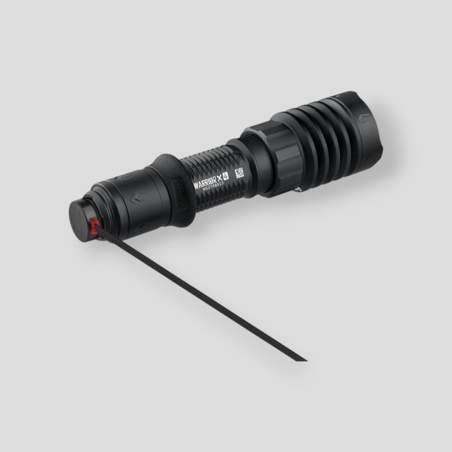 Tactische lamp 2600 lumen met strobe Warrior X4 - Zwart - Olight