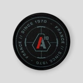 Patch brodé Signature Since 1970 - Gris Béton/Rouge - A10 Equipment