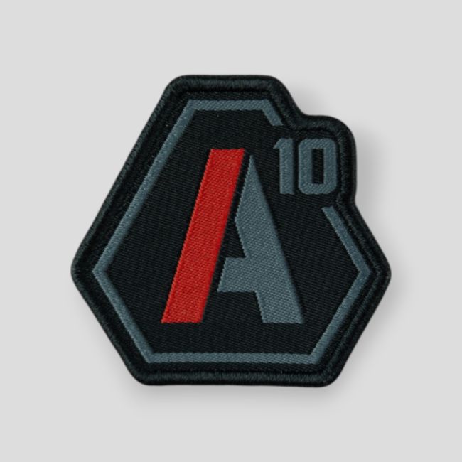 Patch brodé Signature Logo - Gris Béton/Rouge - A10 Equipment