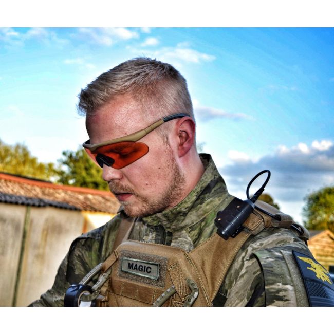 Óculos táticos Raptor (kit 3 ecrãs Incolor/Fumado/Laranja) - Coyote - Swisseye