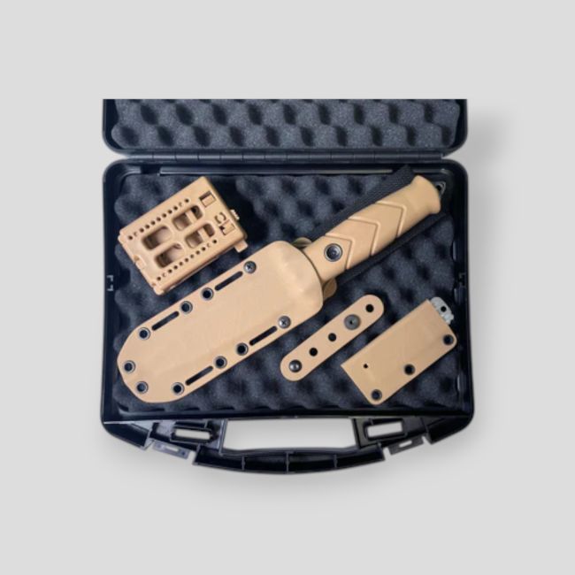 Nóż Le Vengeur + pochwa kydex + uchwyt na pasek + zestaw molle + krzesiwo + płytka do ostrzenia - Tan - TB Outdoor