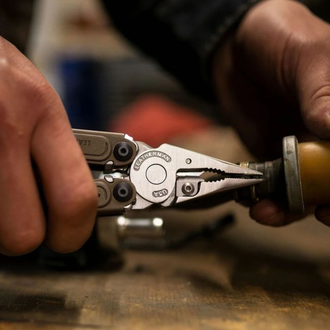 Alicate multifunções Arc Talos (em caixa) - Leatherman