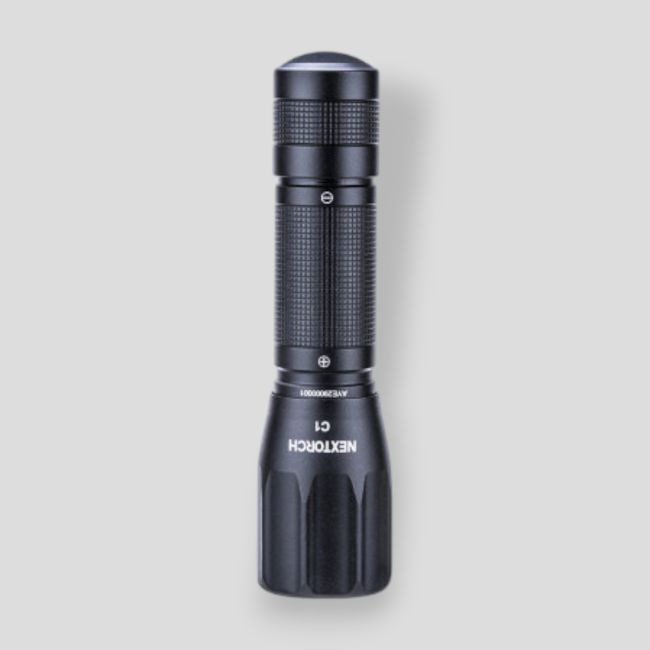 Lanterna compacta recarregável C1 (140 lúmenes) - Nextorch