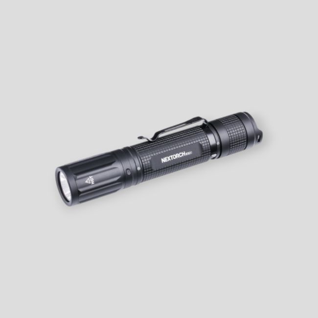 Lampe tactique rechargeable E52D (3 700 lumens) - Nextorch