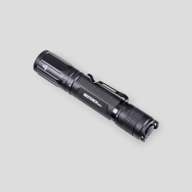Linterna táctica recargable E52D (3 700 lúmenes) - Nextorch