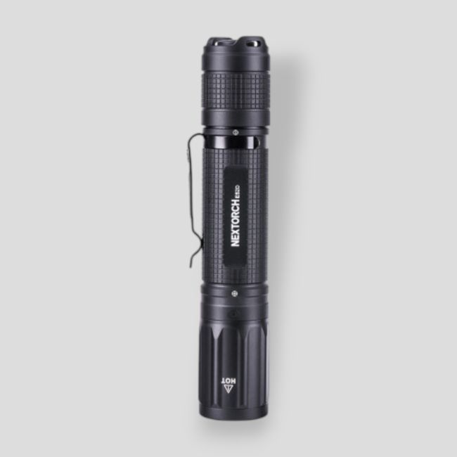 Lampe tactique rechargeable E52D (3 700 lumens) - Nextorch