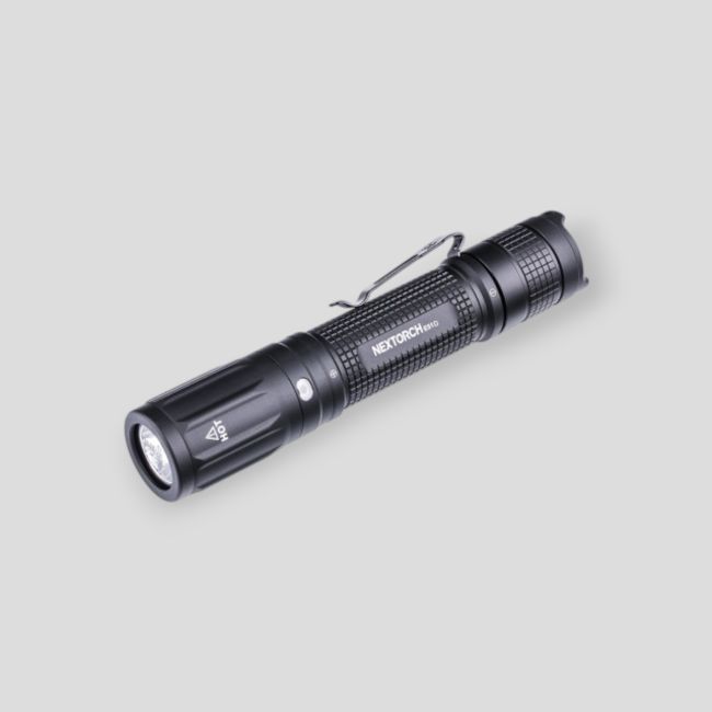 Linterna táctica recargable E51D (2 100 lúmenes) - Nextorch