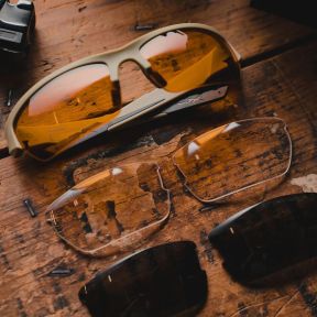 Óculos de proteção balística Valor (kit 3 lentes Cinzento/Incolores/Ferrugem) - Tan - Wiley X