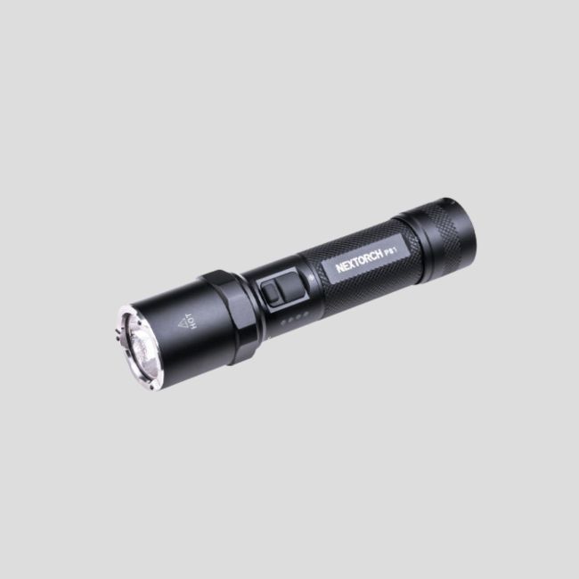 Taktyczna latarka ładowalna P81B (3 700 lumenów) - Nextorch