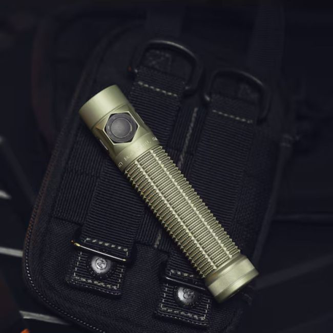 Torcia tattica Baton Ultra (1 800 lumen) - Verde Oliva - Olight