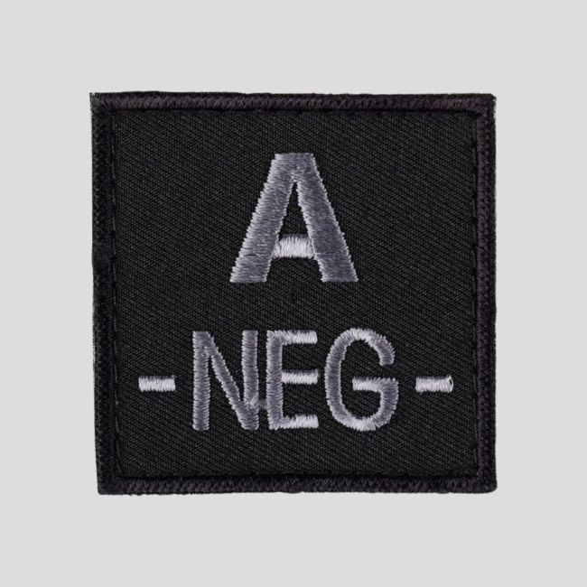 Quadratischer 3D-Stoff-Patch Blutgruppe A- mit Klettverschluss - Schwarz