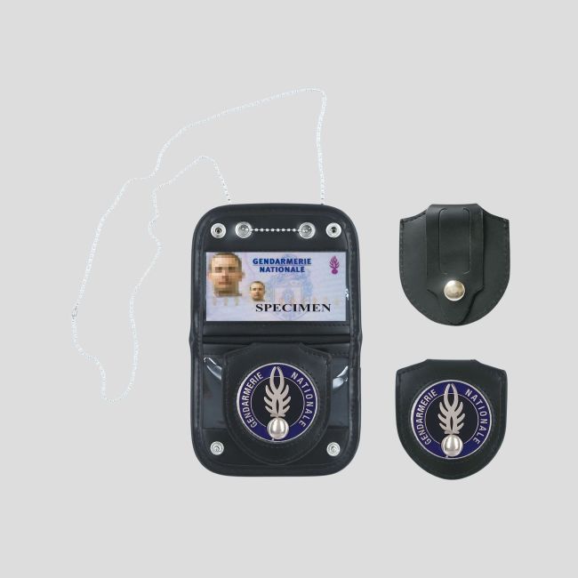PORTE CARTE AVEC CHAINE et MEDAILLE GENDARMERIE GEND OPJ - Patrol Equipement