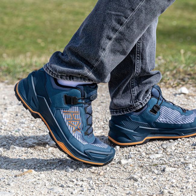 Chaussures basses Black Eagle EVO Adventure GTX - Bleu/Orange - Haix