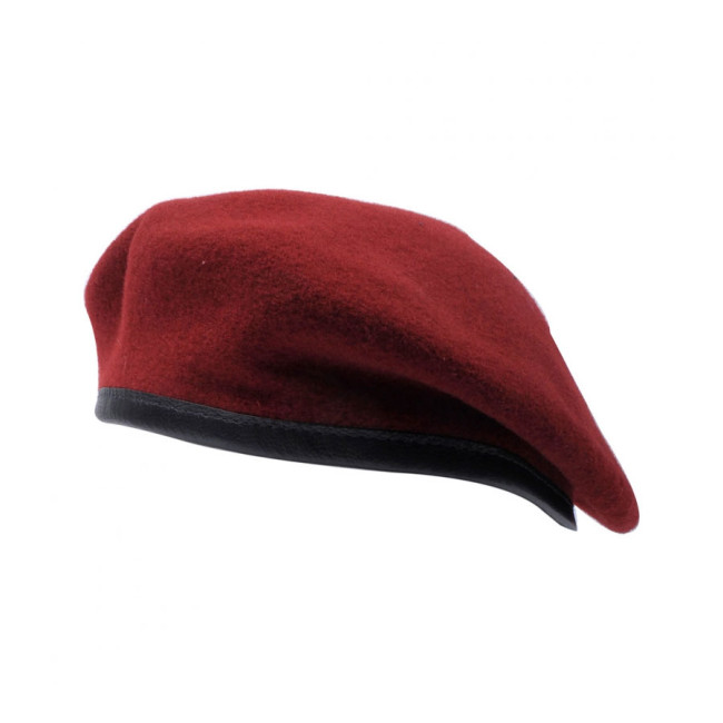 Rode beret - Le centurion