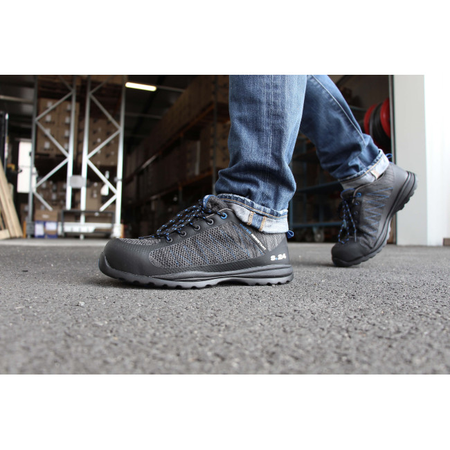 Sneakersy bezpieczeństwa BELHARA Czarne S3 HI CI WR HRO SRA - S.24