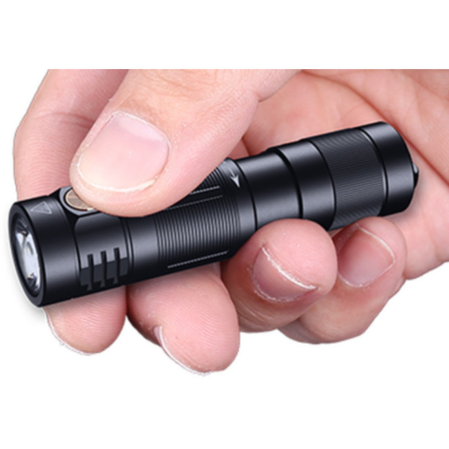 Lampe de poche compacte E09R rechargeable - Fenix
