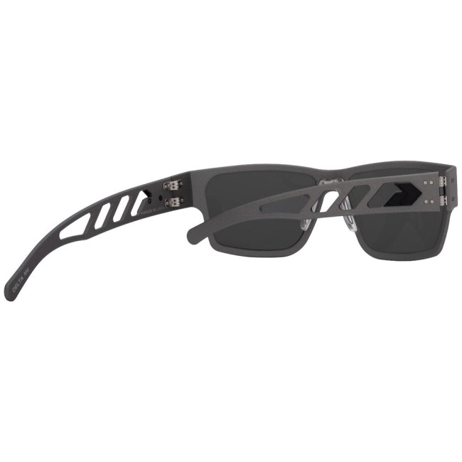 Delta M4 Cerakote Gun Metal Blackout met Smoked Polarized Lens