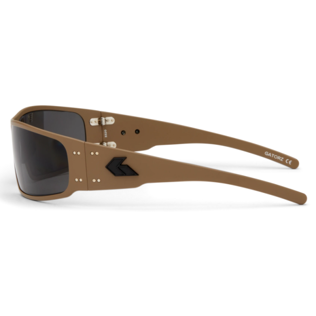 Magnum Cerakote Tan met gerookte gepolariseerde lens