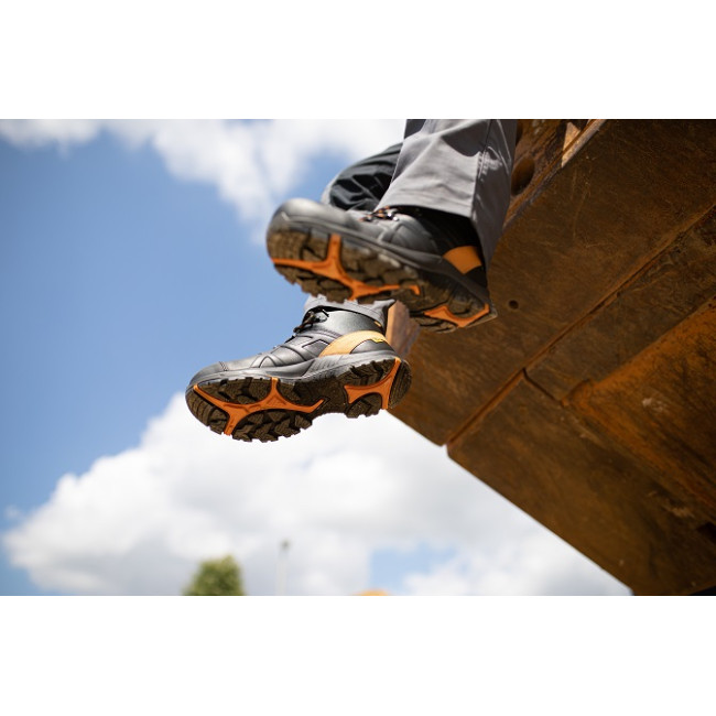 Veiligheidsschoenen Black Eagle Safety 54 mid S3 zwart en oranje - Haix