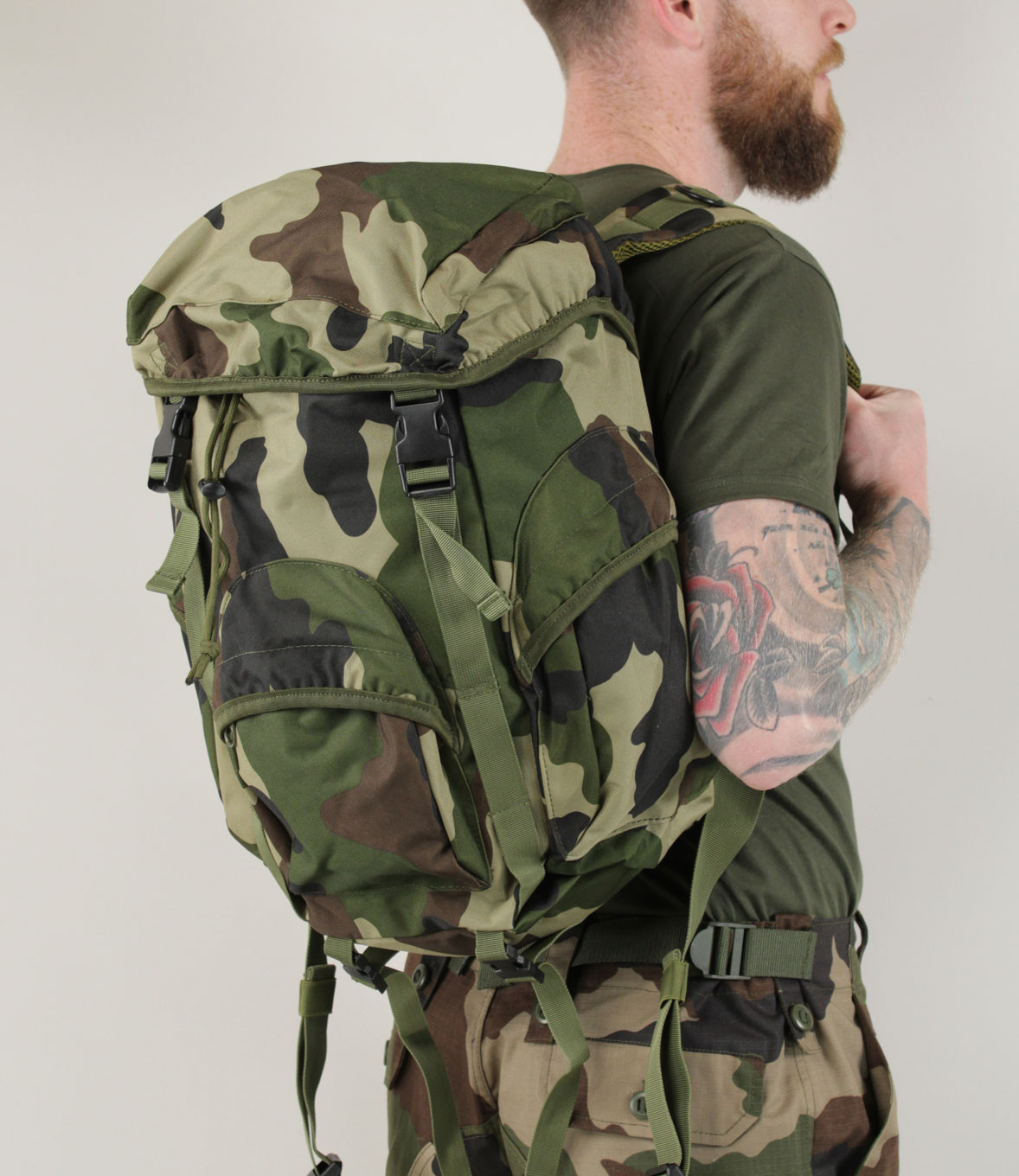 Sac à Dos Militaire Assault Pack 25L – Camouflage Rose Et Blanc