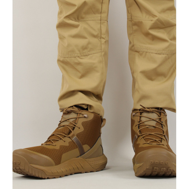 Chaussures Micro G Valsetz Mid Coyote Homme - Under Armour